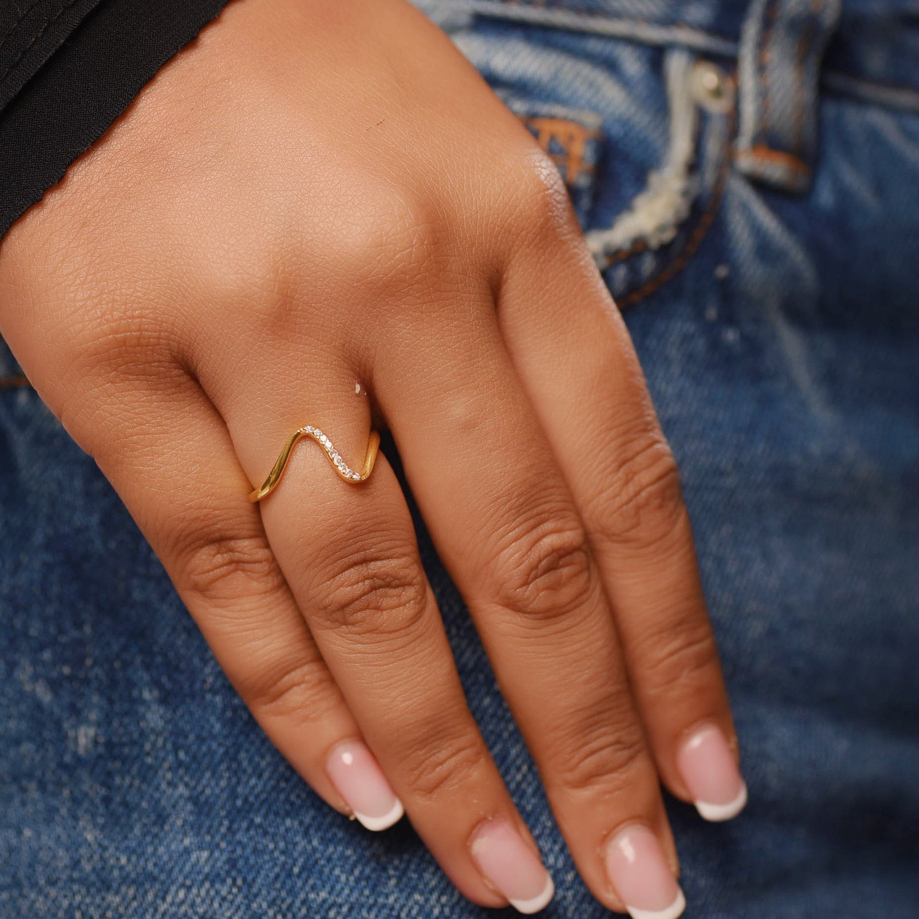 92.5 Sterling Silver Gold Plated Wave Ring with CZ Stones for Women